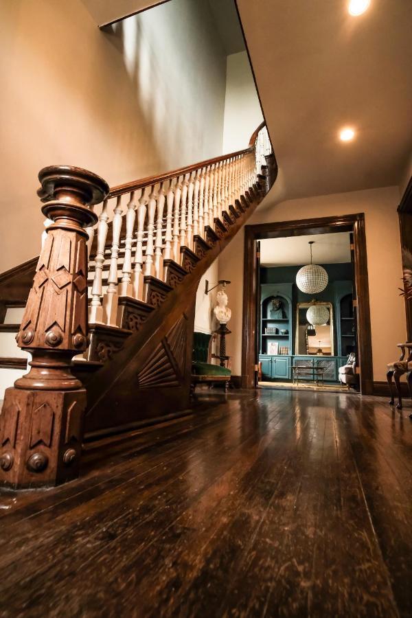 Henrie House I Luxury 4Br Downtown Historic Gem With Library & Patio Villa Nashville Exterior photo